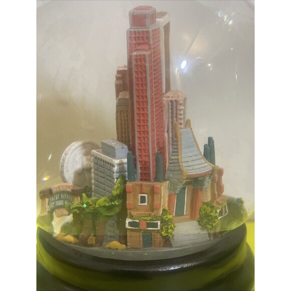 Vintage Rare Los Angeles California LA Musical Snow Globe Excellent - Picture 4 of 9